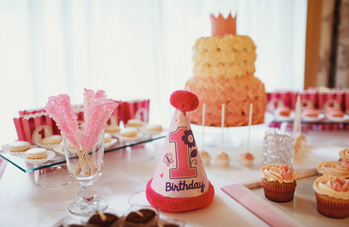 Simple and Beautiful 1st Birthday Decoration Ideas at Home 